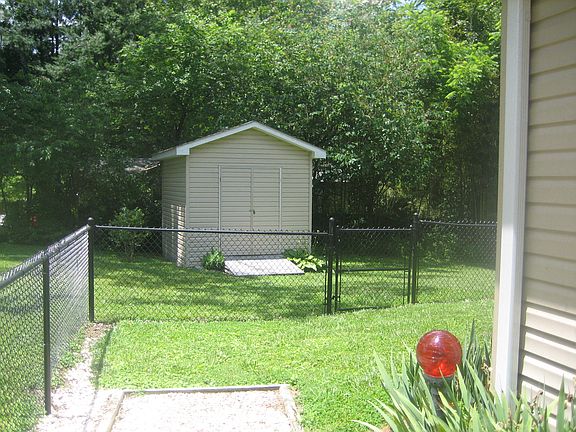 3rd image of 809 S Whitted St #A