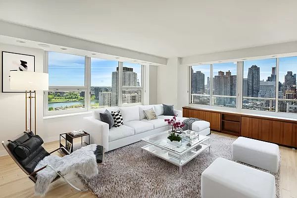 1st image of 404 E 79th St #22GF
