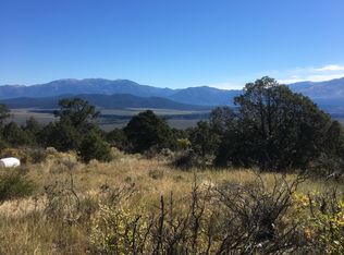 4 Montoya Rd, Arroyo Hondo, NM 87513