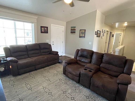 5th image of 3380 N Ola Vista Ave