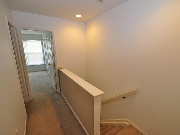 5th image of 3635 Louisa St