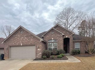 5 Rosewall Ln, Little Rock, AR 72210