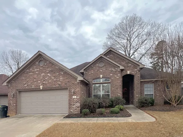 5 Rosewall Ln, Little Rock, AR 72210