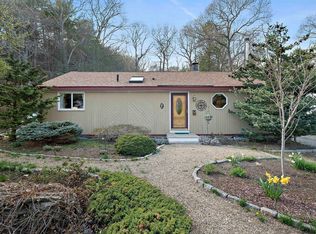 96 Old Essex Rd, Manchester, MA 01944