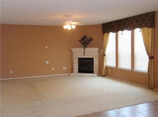 125 Hometown Pkwy, Kyle, TX 78640