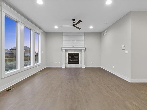 3rd image of 1294 NW Hickorywood Ct