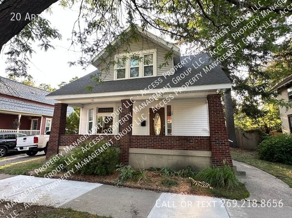 20 Arthur Ave NE