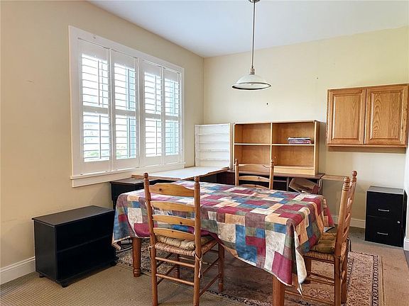 3rd image of 190 Clarke Rd APT 102