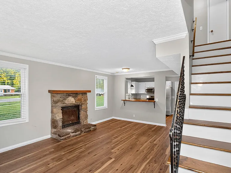 2303 Kimberly Dr — Photo 15