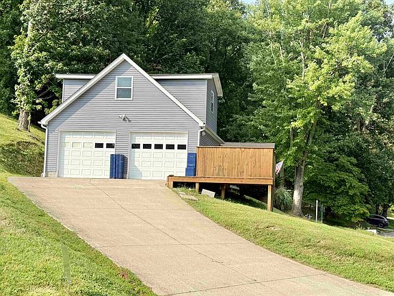 4th image of 2400 Buena Vista Dr