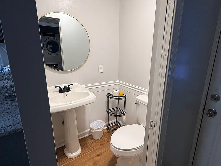 4501 Greenfield Dr — Photo 2