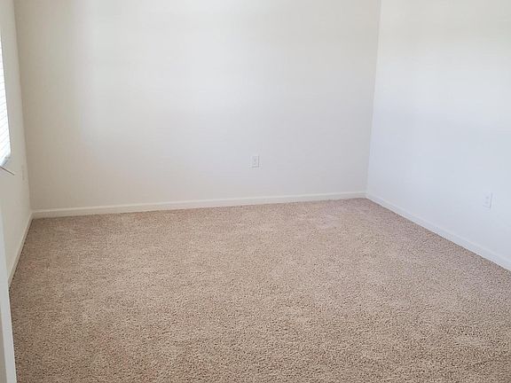 2nd image of 529 Forest Trace Cir