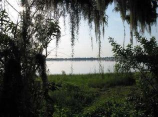 Gaines Dr, Winter haven, FL 33884