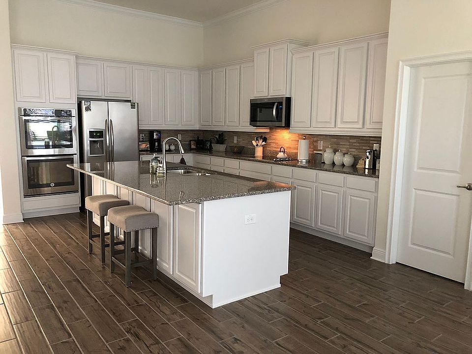 2nd image of 1113 Belvoir Way
