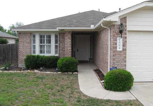 1st image of 1504 Carriage Hills Trl