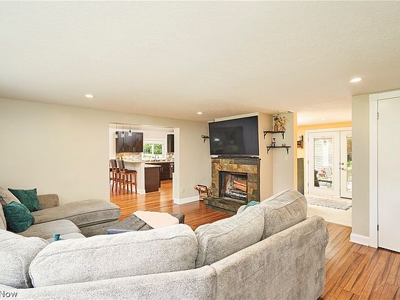 4th image of 7903 Stoneridge Rd