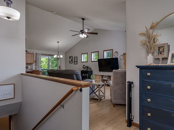 4th image of 305 Tanager Rd
