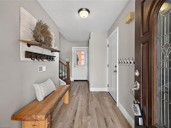 4th image of 14 Max Webster Rd