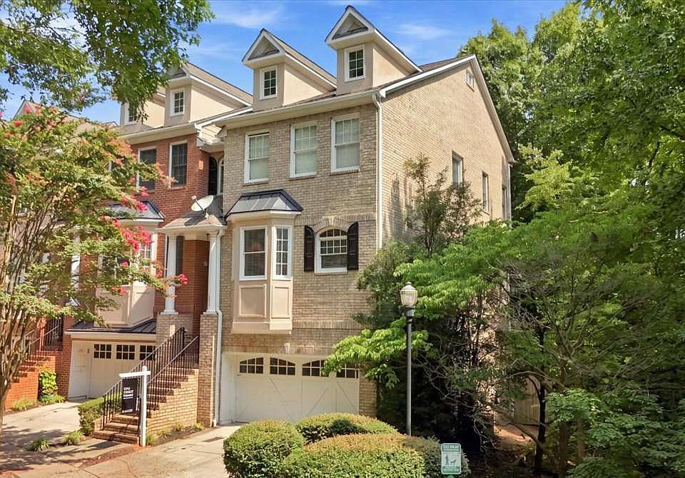 1st image of 1017 Emory Parc Pl