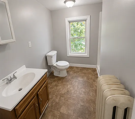3 bed, 1100 sqft, $1,700 — Photo 1