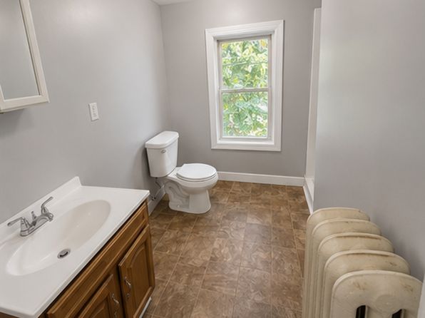 846 Carteret Ave Floor 2