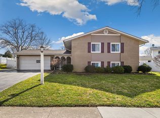 2523 Wolfe Dr, Woodridge, IL 60517