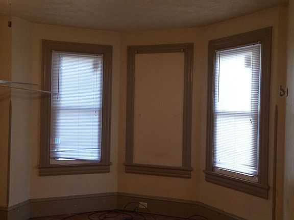 Dining/1st Fl Bed