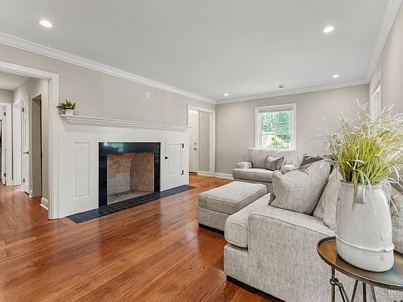 2nd image of 1730 Portman Ave