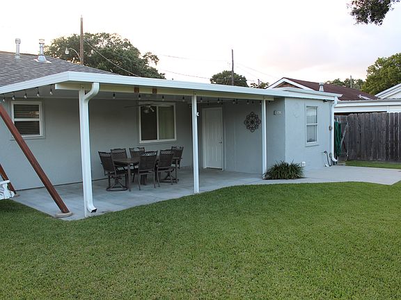 2nd image of 95 Willow Dr