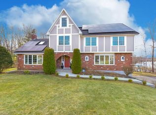 81 Nina Dr, Tewksbury, MA 01876