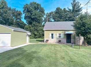 25994 Lakewood Dr, South Bend, IN 46628