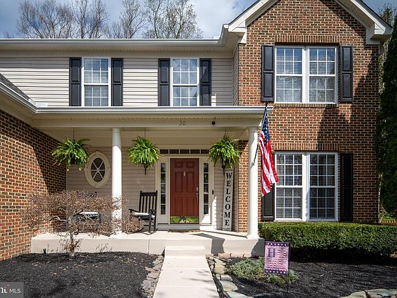 4th image of 30 Nugent Dr