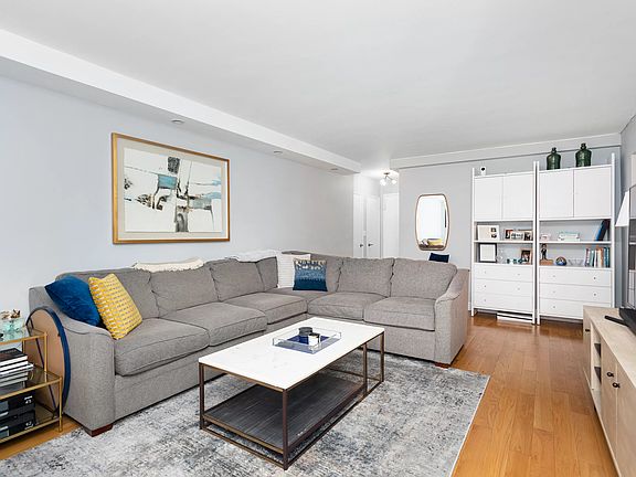 2nd image of 300 E 71st St APT 3A