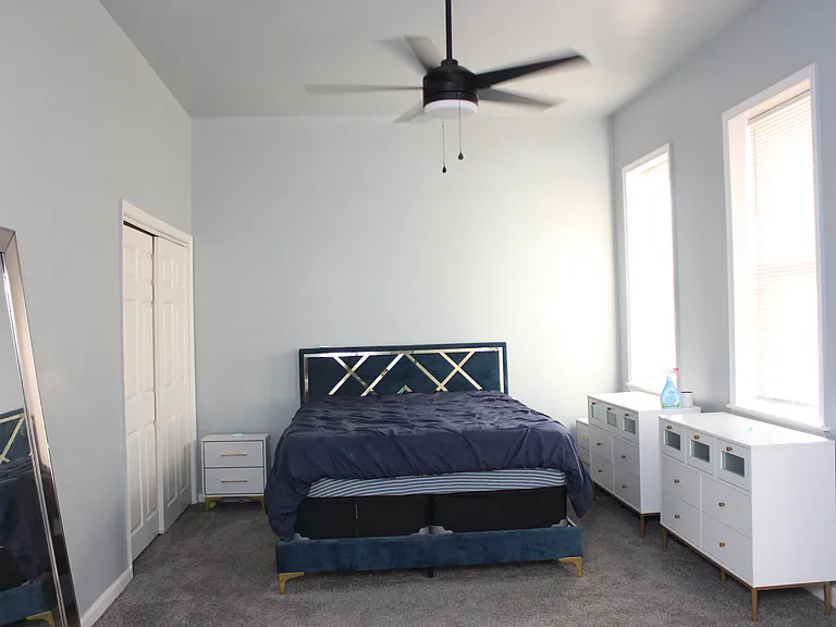 2400 Duncan St #1 — Photo 13