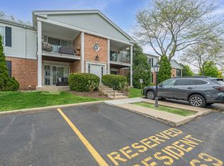 (Undisclosed Address), Crystal Lake, IL 60014