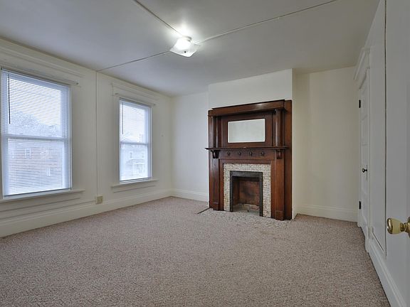 3rd image of 2045 1/2 N 4th St