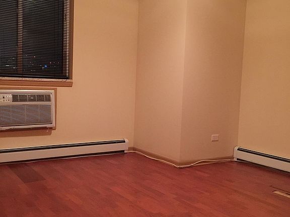 5th image of 8439 W Catherine Ave APT 427