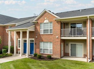 51743 Adler Park Dr W #65, New Baltimore, MI 48051
