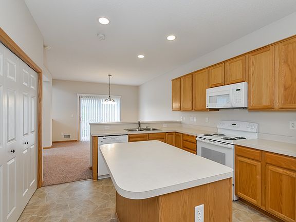 5th image of 5400 Oriole Dr