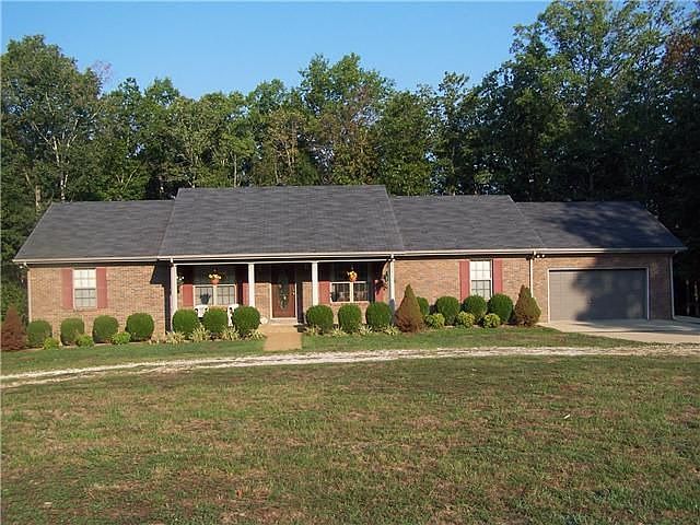 Lovely Brick Ranch, quiet Neighborhood