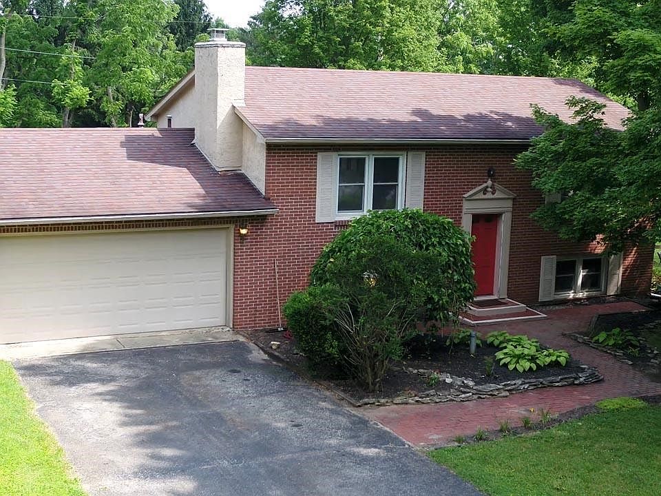 1st image of 166 Knoll Dr