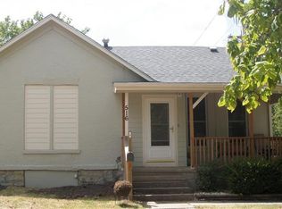 516 S 6th St, Burlington, KS 66839