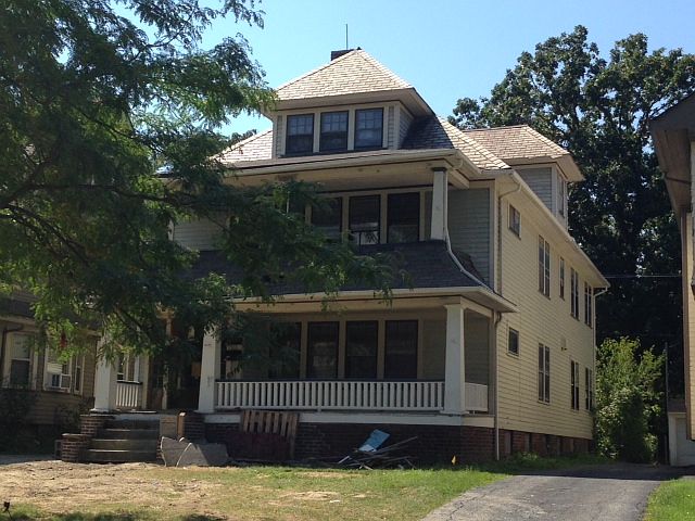 1st image of 1741 E 33rd St