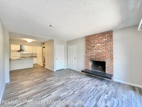 3rd image of 3636 H St #34