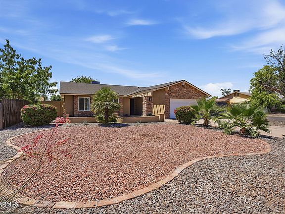 4th image of 2051 E Pueblo Avenue