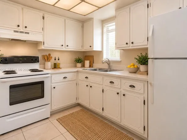 8900 NW 38th Dr #7, Pompano Beach, FL 33065
