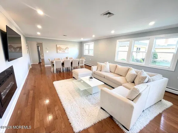 3 Montego Street, Toms River, NJ 08757