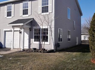 726 S Shannon Dr, Romeoville, IL 60446