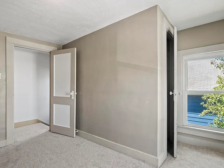 828 Forest Ave — Photo 24