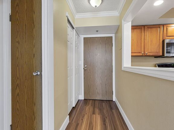 3rd image of 601 W 11th Ave APT 715